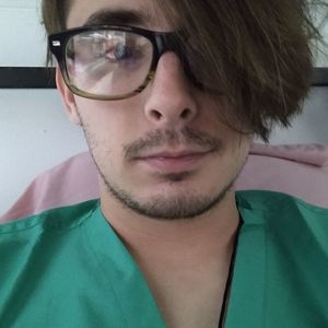 Meet your Posher, Zachary